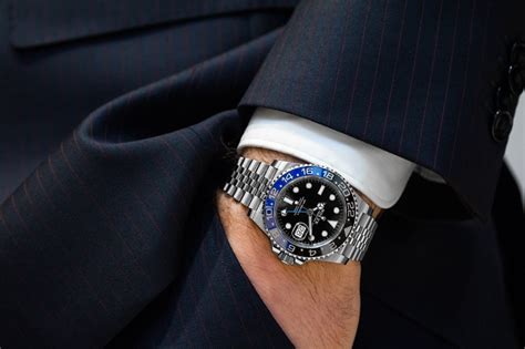 rolex entra nel mercato dell usato|rolex orologi prezzi.